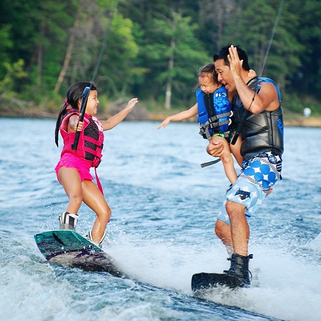 14852922943_e5fa212169_z